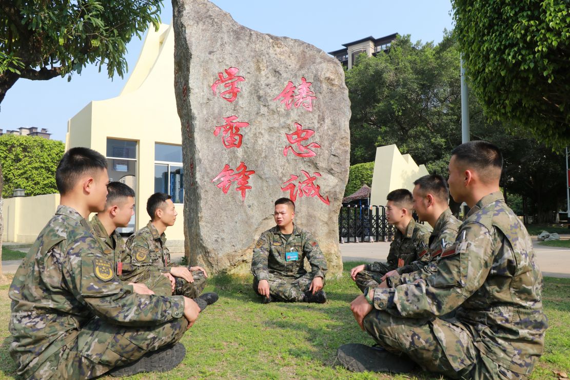 澳门雷锋心水论坛,澳门雷锋心水论坛，传承雷锋精神，共筑美好社会